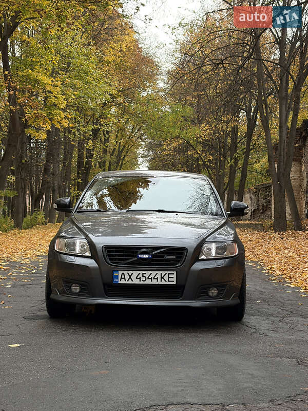 Універсал Volvo V50 2011 в Богодухіву