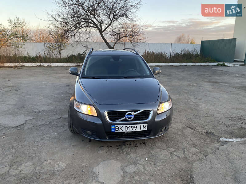 Універсал Volvo V50 2011 в Рівному