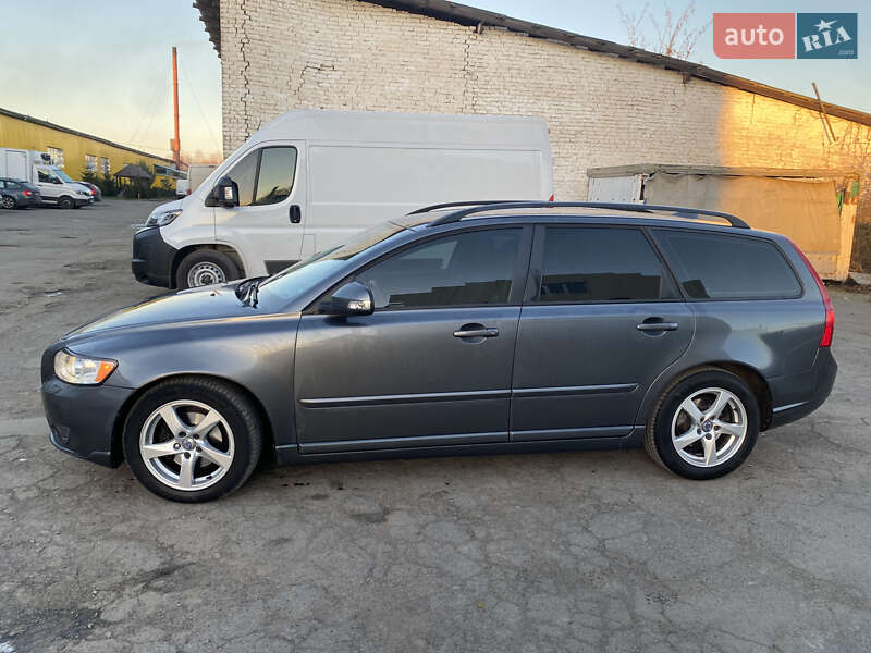 Універсал Volvo V50 2011 в Рівному
