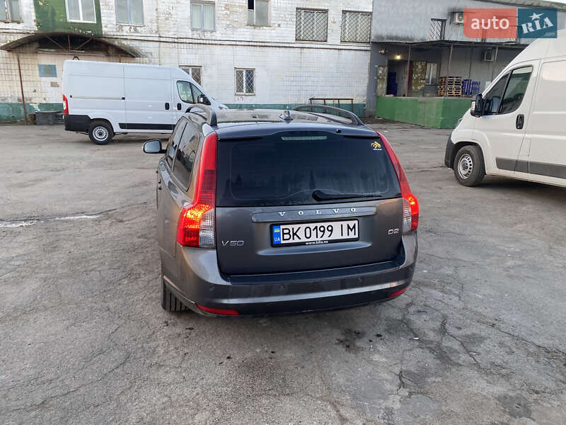 Універсал Volvo V50 2011 в Рівному