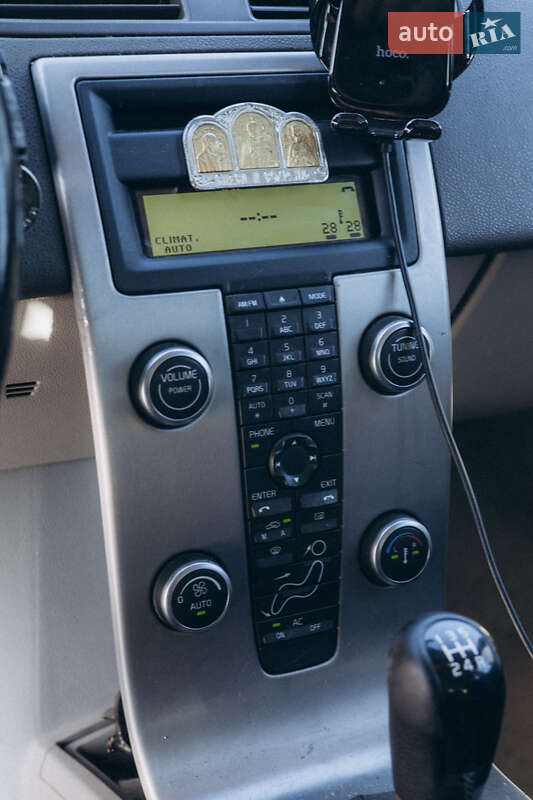 Универсал Volvo V50 2009 в Почаеве