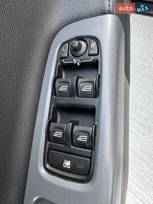 Універсал Volvo V50 2008 в Луцьку