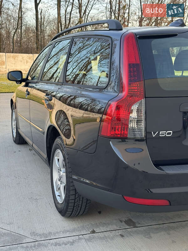 Універсал Volvo V50 2008 в Луцьку