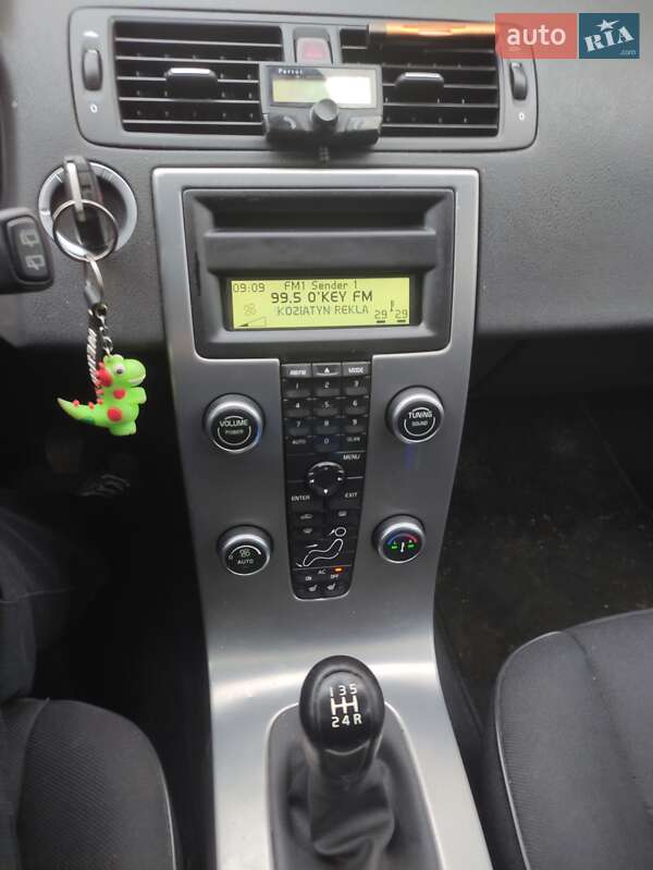 Универсал Volvo V50 2009 в Казатине