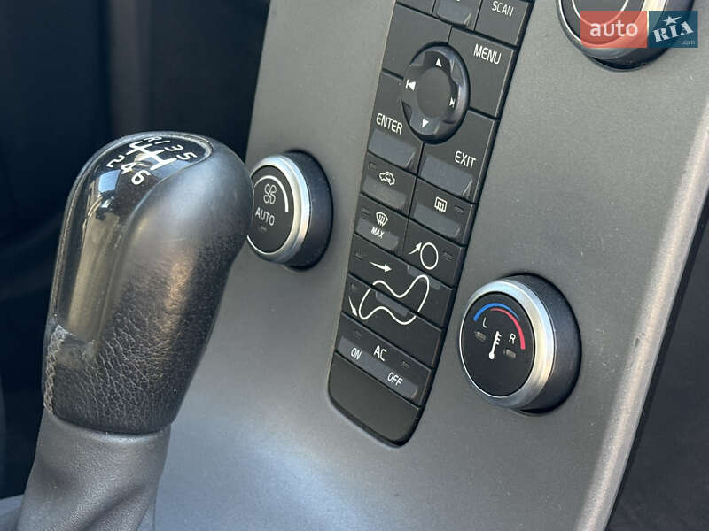 Универсал Volvo V50 2012 в Ровно