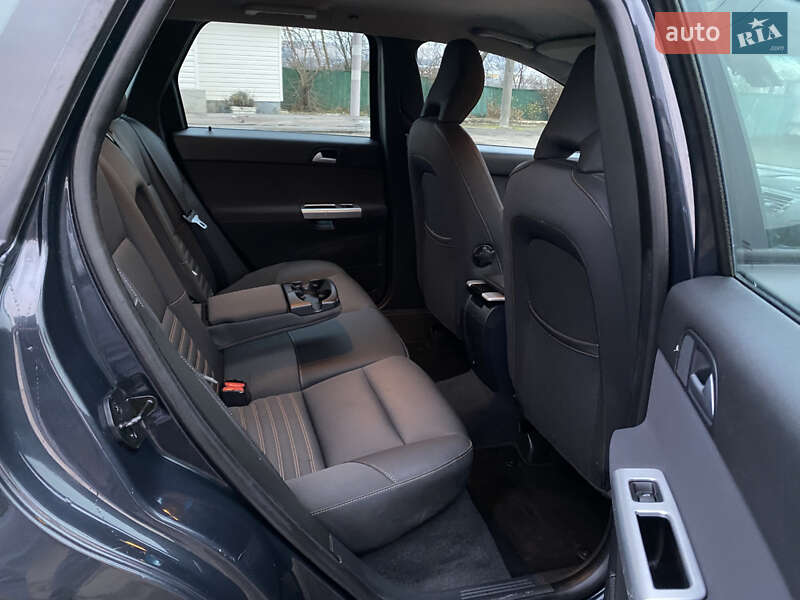 Универсал Volvo V50 2010 в Ровно