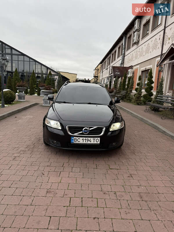 Универсал Volvo V50 2010 в Стрые