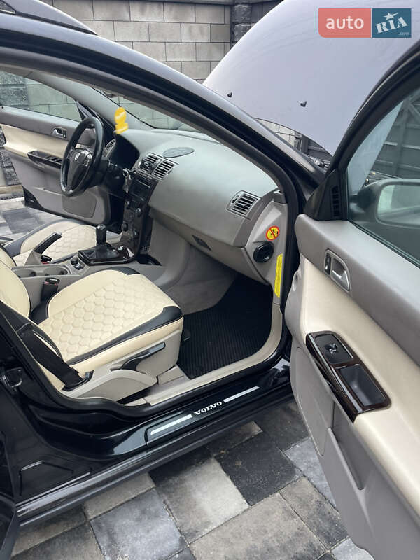 Универсал Volvo V50 2004 в Ровно