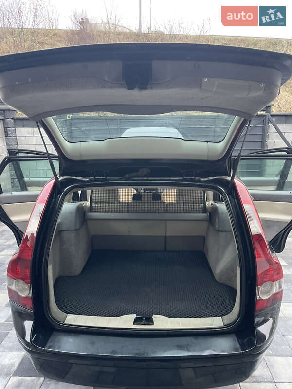 Универсал Volvo V50 2004 в Ровно