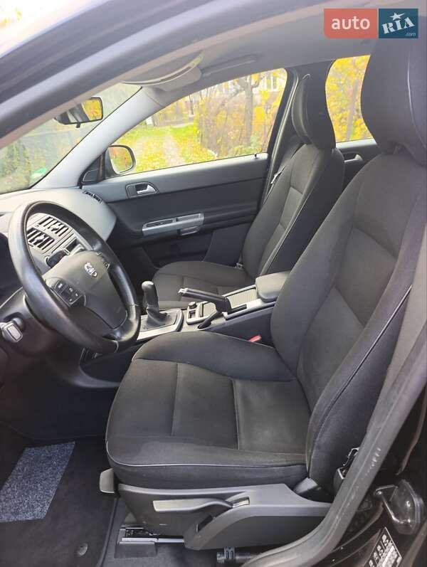 Универсал Volvo V50 2011 в Луцке