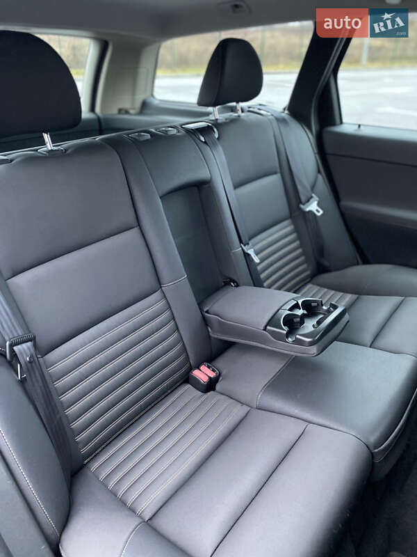 Универсал Volvo V50 2010 в Ровно