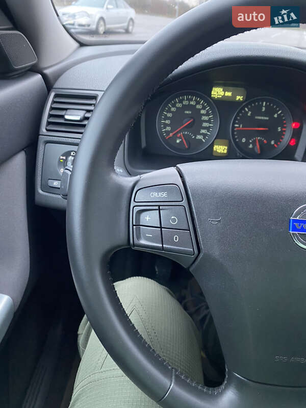 Универсал Volvo V50 2010 в Ровно