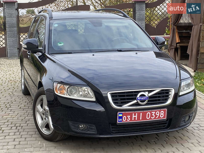 Универсал Volvo V50 2010 в Луцке