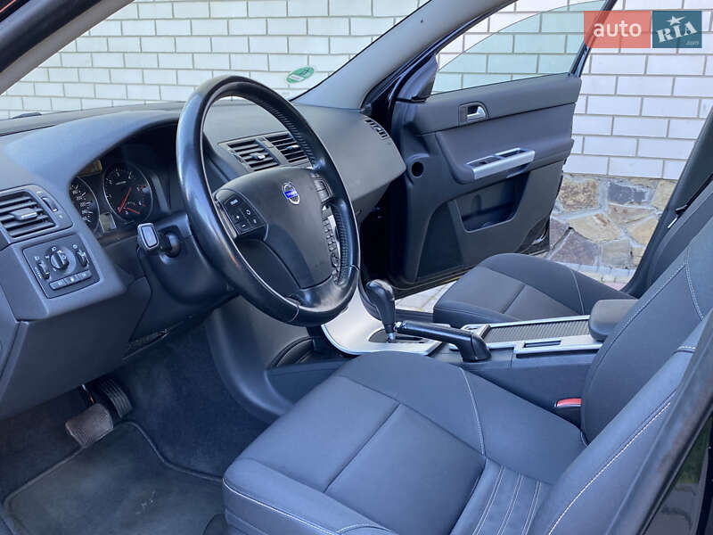 Универсал Volvo V50 2010 в Луцке