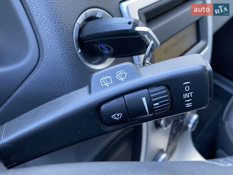 Универсал Volvo V50 2010 в Луцке