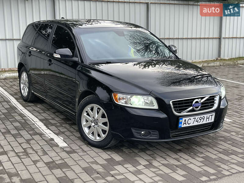 Volvo V50 2011