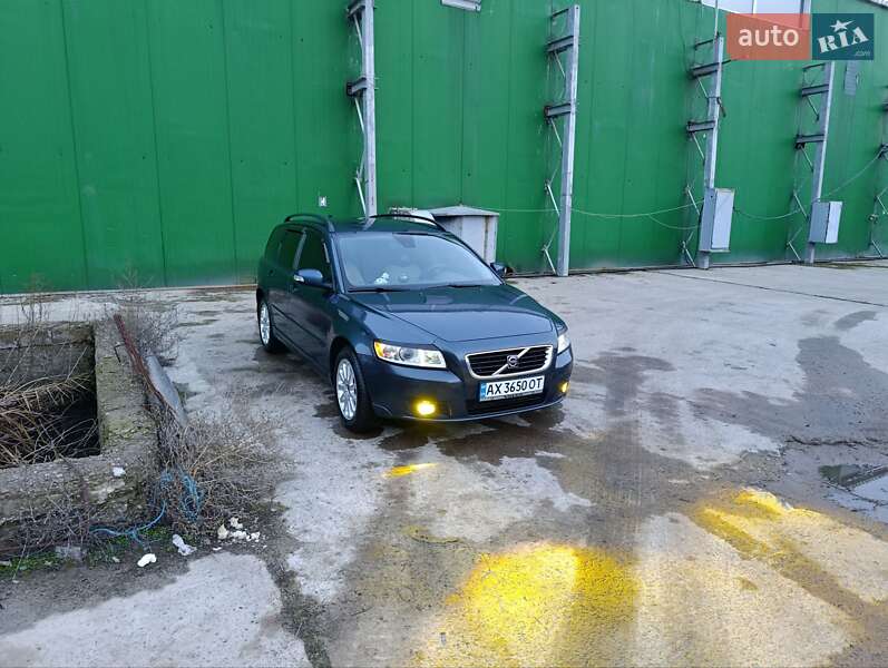 Volvo V50 2009