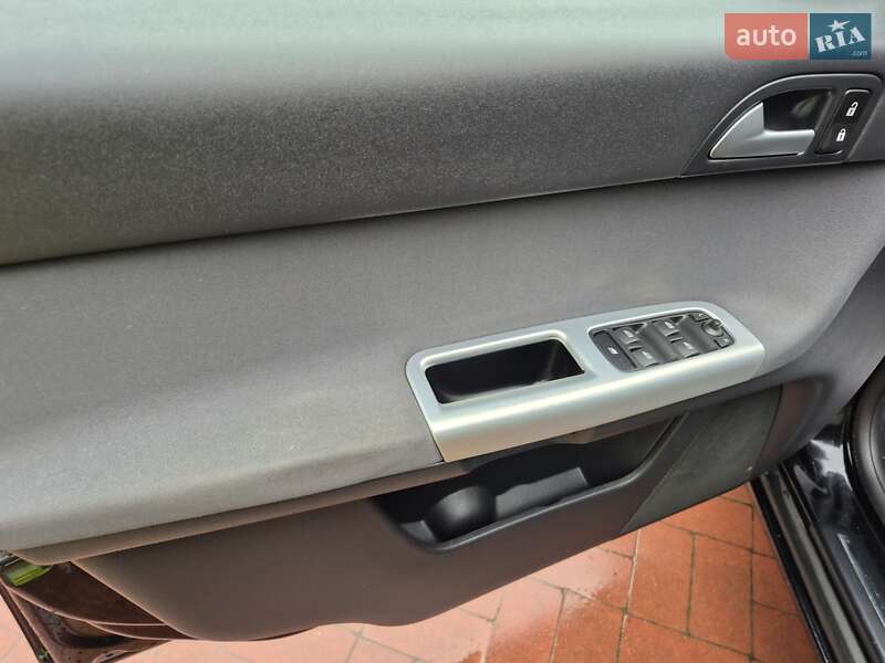 Универсал Volvo V50 2012 в Ровно фото 12 Универсал Volvo V50 2012 в Ровно