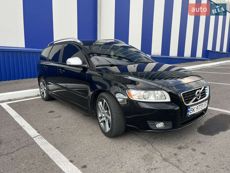 Volvo V50 2011