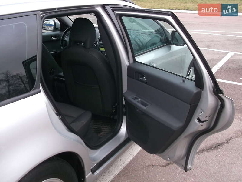 Універсал Volvo V50 2010 в Житомирі