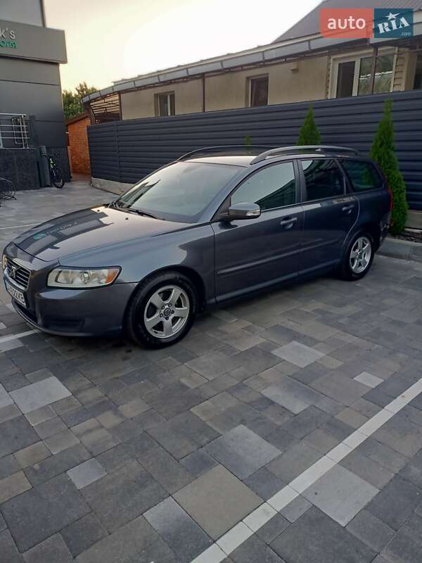 Volvo V50 2010