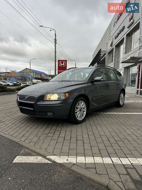 Volvo V50 2004