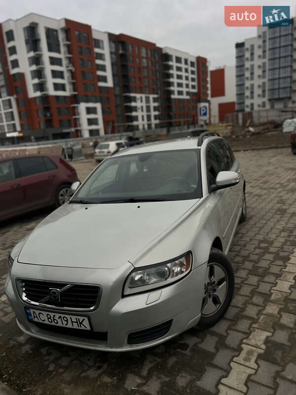 Volvo V50 2010