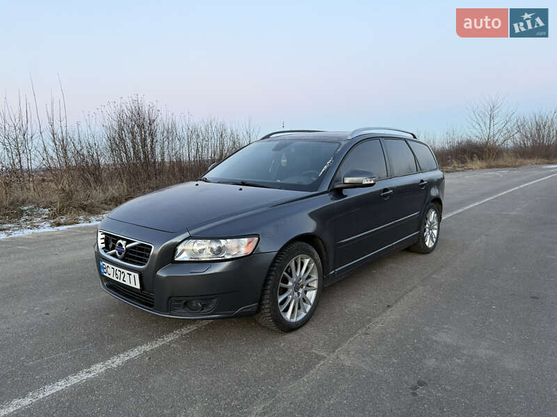 Volvo V50 2010