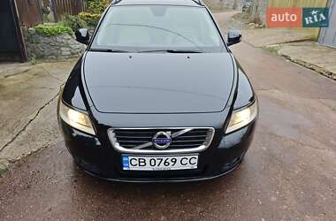 Універсал Volvo V50 2010 в Чернігові