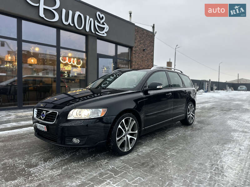 Volvo V50 2011