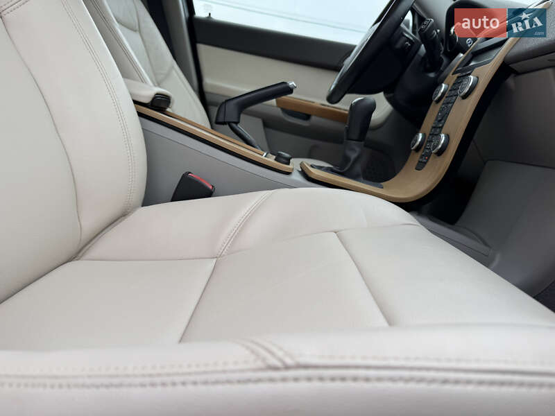 Універсал Volvo V50 2011 в Стрию фото 88 Універсал Volvo V50 2011 в Стрию