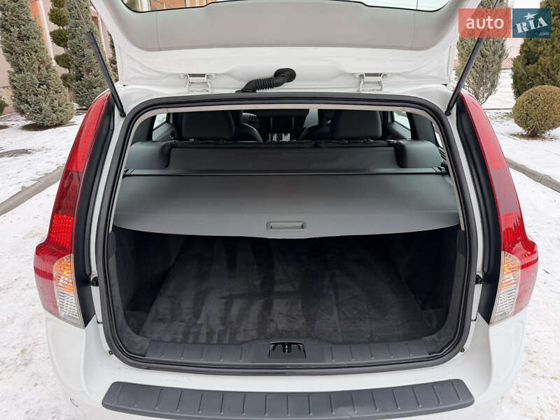 Універсал Volvo V50 2011 в Стрию