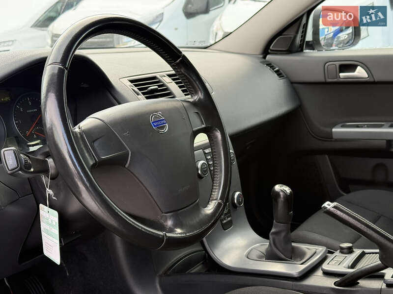 Універсал Volvo V50 2012 в Рівному