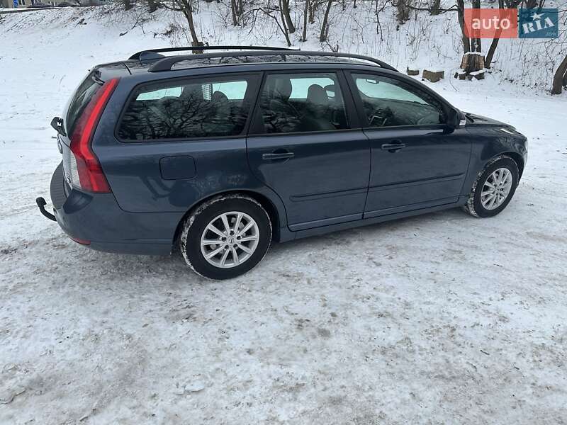 Універсал Volvo V50 2009 в Львові