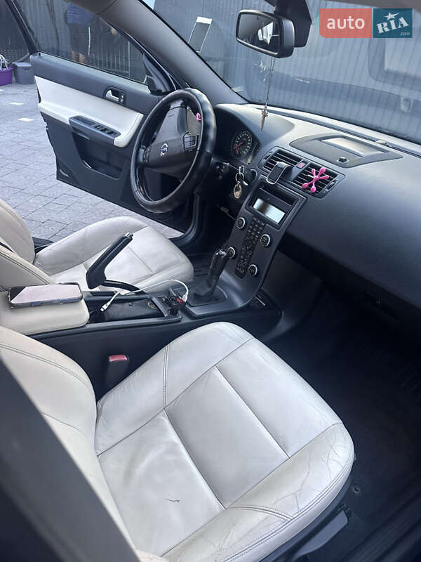 Универсал Volvo V50 2011 в Ужгороде