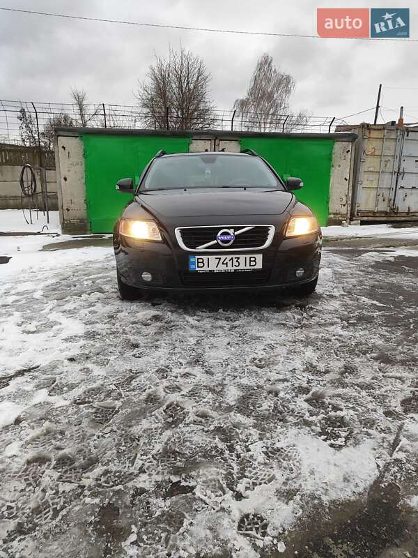 Универсал Volvo V50 2011 в Кременчуге фото Универсал Volvo V50 2011 в Кременчуге
