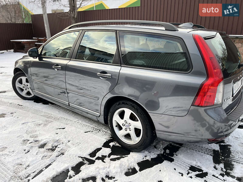 Универсал Volvo V50 2011 в Малине фото 14 Универсал Volvo V50 2011 в Малине