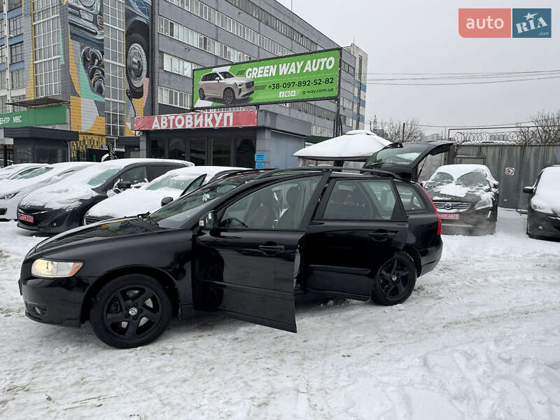 Универсал Volvo V50 2011 в Киеве фото 20 Универсал Volvo V50 2011 в Киеве