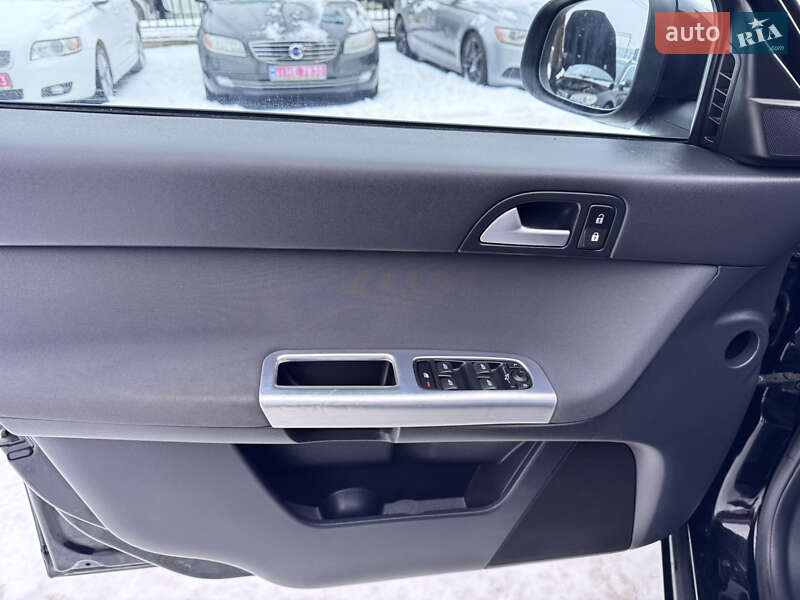 Универсал Volvo V50 2011 в Киеве фото 27 Универсал Volvo V50 2011 в Киеве
