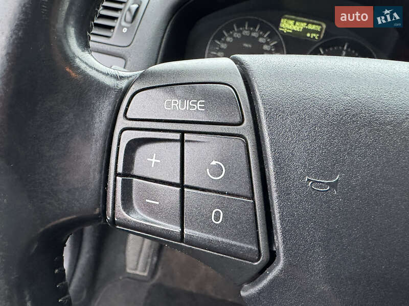 Универсал Volvo V50 2011 в Киеве фото 45 Универсал Volvo V50 2011 в Киеве