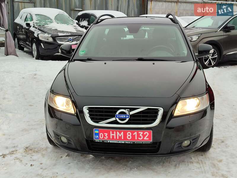 Универсал Volvo V50 2011 в Киеве фото 53 Универсал Volvo V50 2011 в Киеве