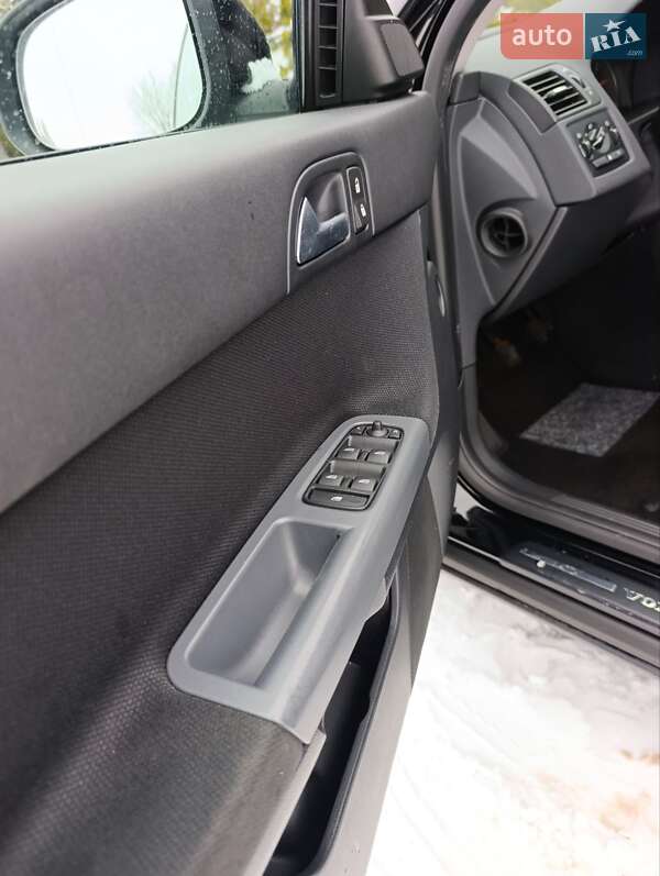 Универсал Volvo V50 2011 в Луцке