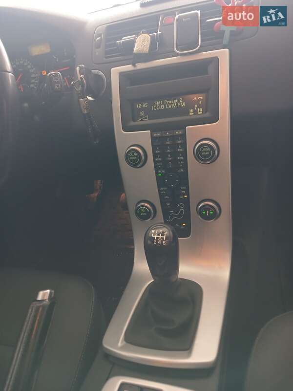 Универсал Volvo V50 2010 в Николаеве