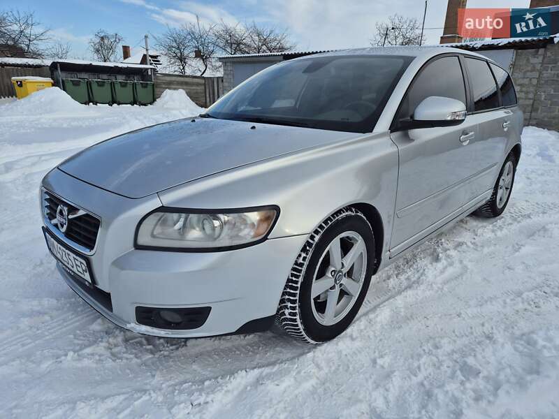 Volvo V50 2011