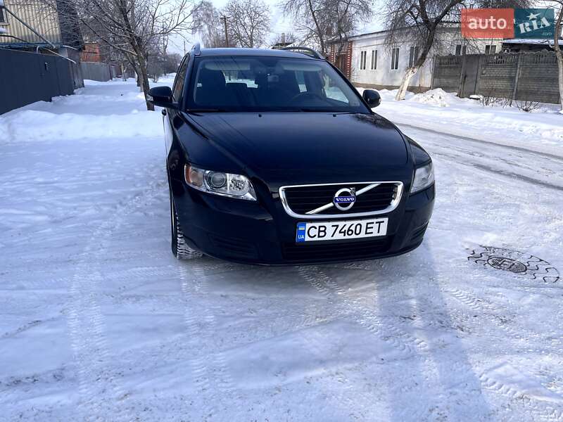 Универсал Volvo V50 2011 в Нежине
