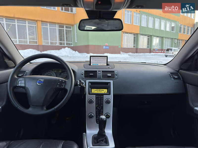 Универсал Volvo V50 2011 в Луцке