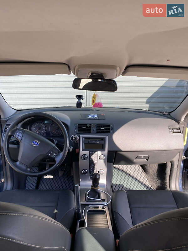 Универсал Volvo V50 2008 в Каменке