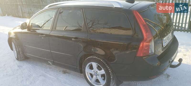 Универсал Volvo V50 2011 в Баре