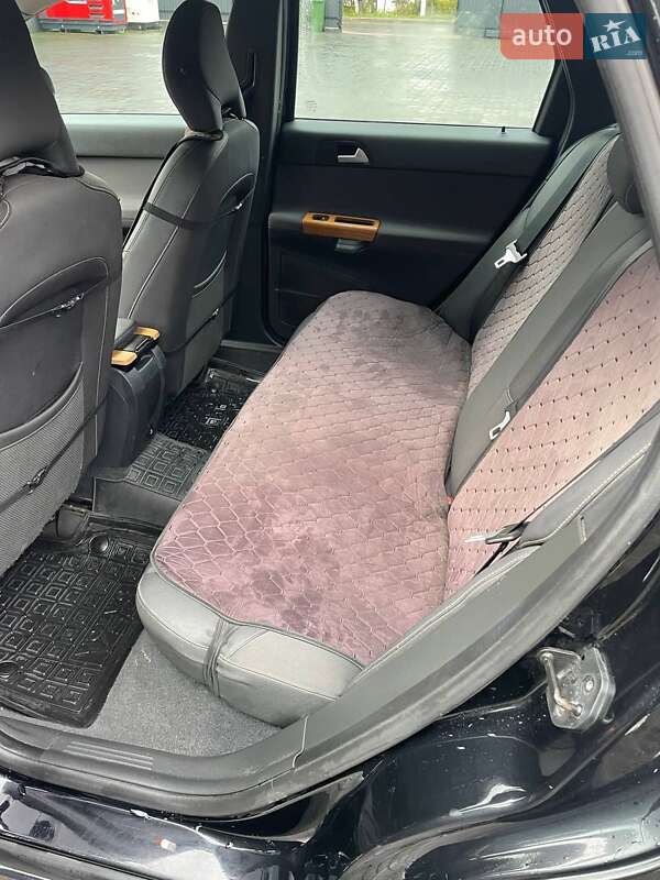 Универсал Volvo V50 2010 в Костополе