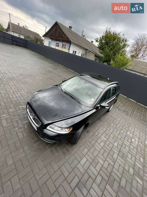 Универсал Volvo V50 2010 в Костополе
